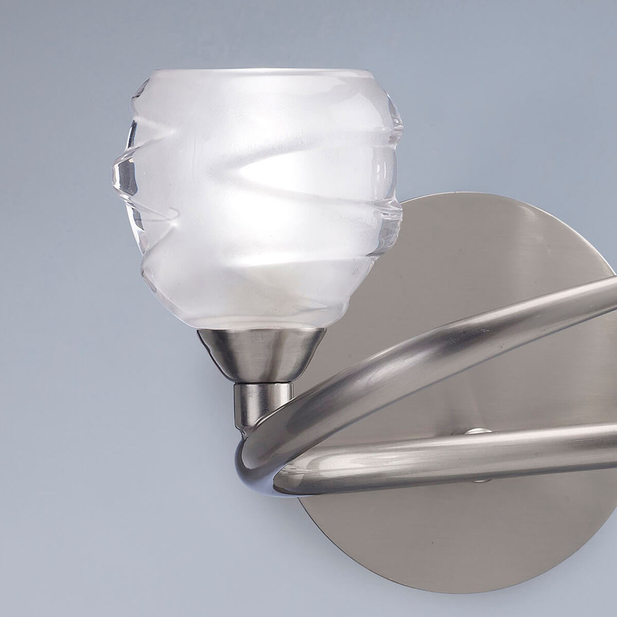 Бра Mantra Loop Satin Nickel 1815 2